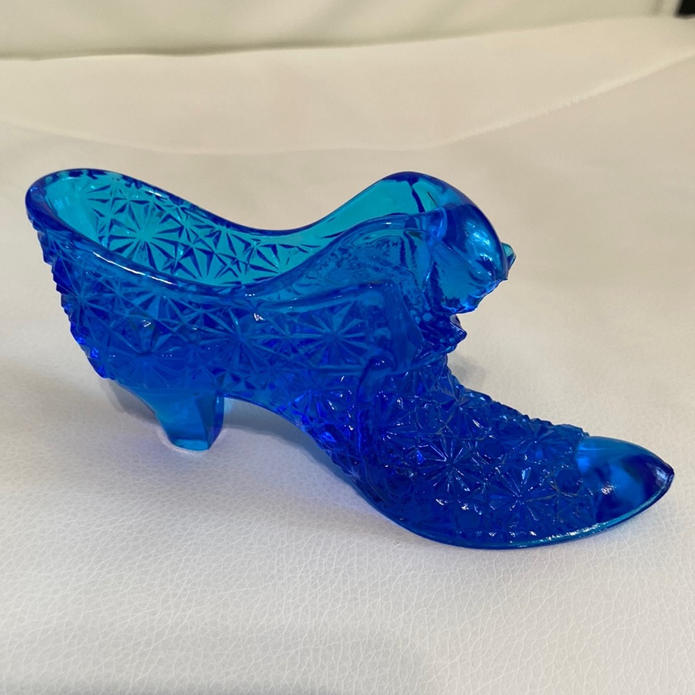 Vintage Fenton Royal Blue Glass Daisy & Button Shoe / Slipper With Cats Head